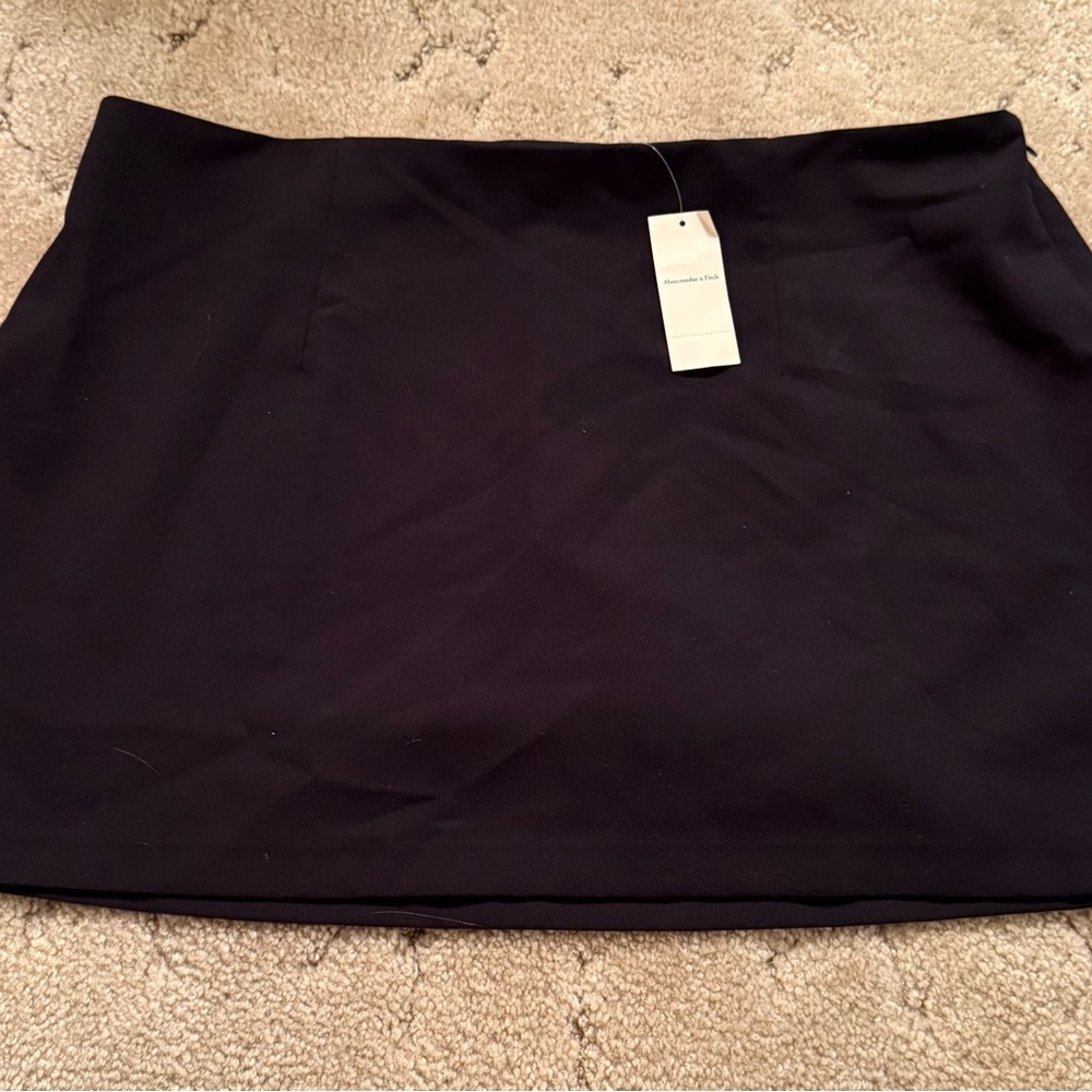 Abercrombie & Fitch The A&F Scarlett Mini Skort